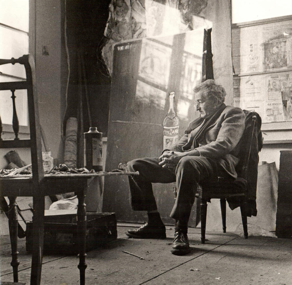 Varlin in seinem Atelier am Neumarkt, um 1960. Foto von Johannes Bruell. © P. Guggenheim, Bondo