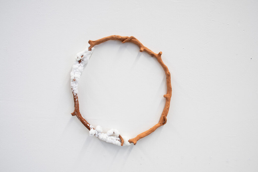 Andrea Todisco: Ceramic and Salt, 2024, Keramik und Salz © Andrea Todisco Andrea Todisco: Ceramic and Salt, 2024, Keramik und Salz © Andrea Todisco