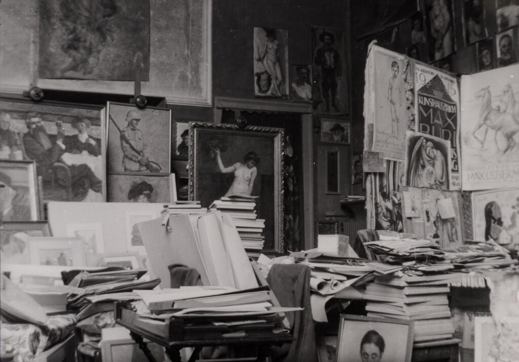 Atelier von Sigismund Righini, um 1937. Foto von Willy Fries © Stiftung Righini-Fries Zürich Atelier von Sigismund Righini, um 1937. Foto von Willy Fries © Stiftung Righini-Fries Zürich